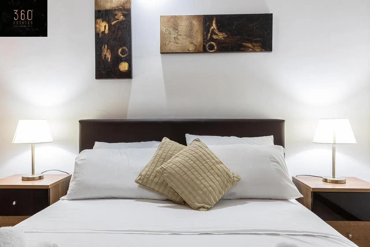 Seafront - Top Location, Top Floor With Wifi & Ac By 360 Estates Valletta