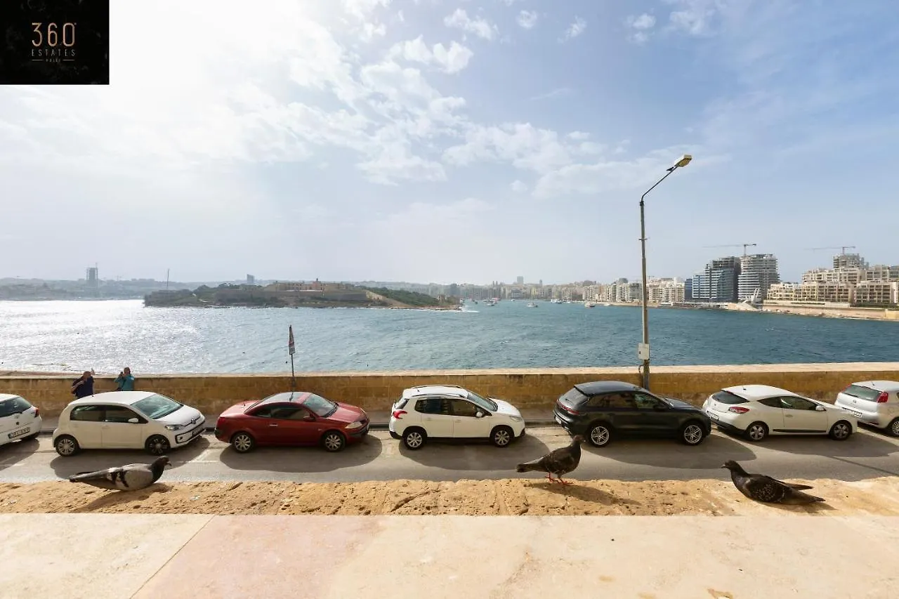 Seafront - Top Location, Top Floor With Wifi & Ac By 360 Estates Valletta