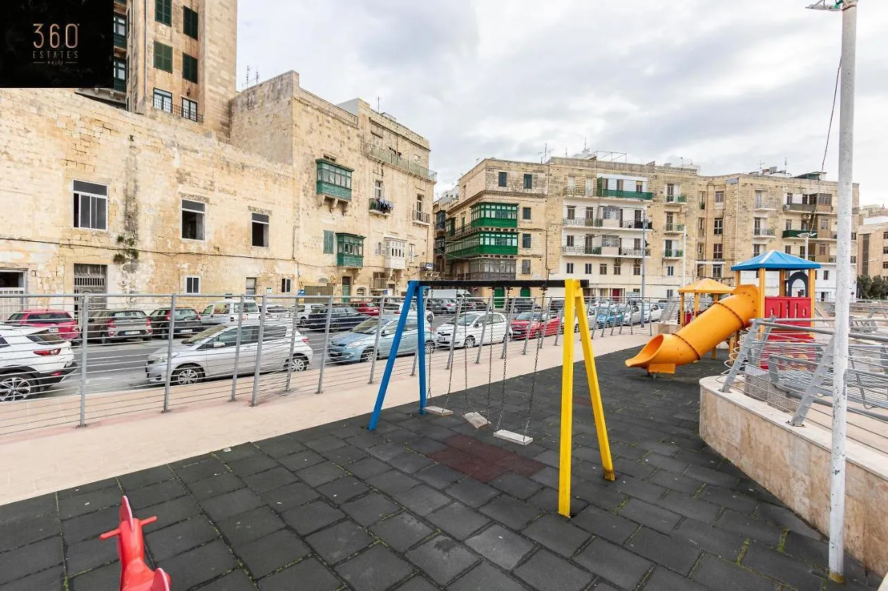 Seafront - Top Location, Top Floor With Wifi & Ac By 360 Estates Valletta 0*,