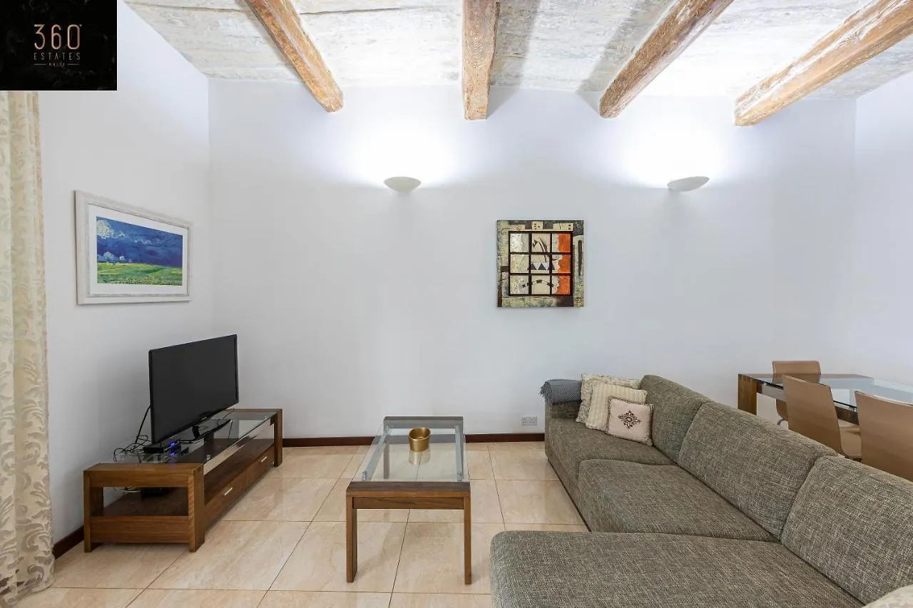 Seafront - Top Location, Top Floor With Wifi & Ac By 360 Estates Valletta Malta