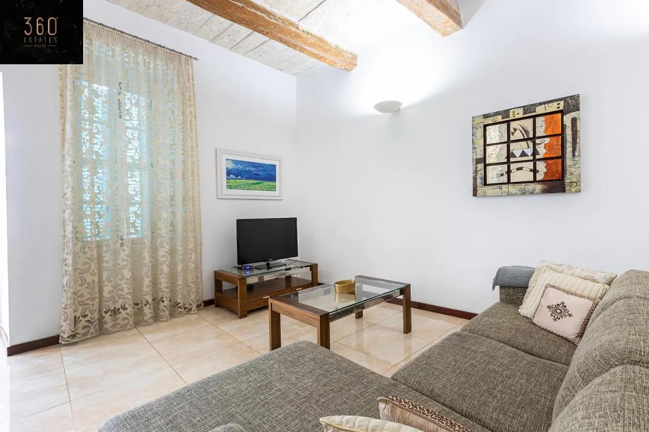 Seafront - Top Location, Top Floor With Wifi & Ac By 360 Estates Valletta 0*,  Malta