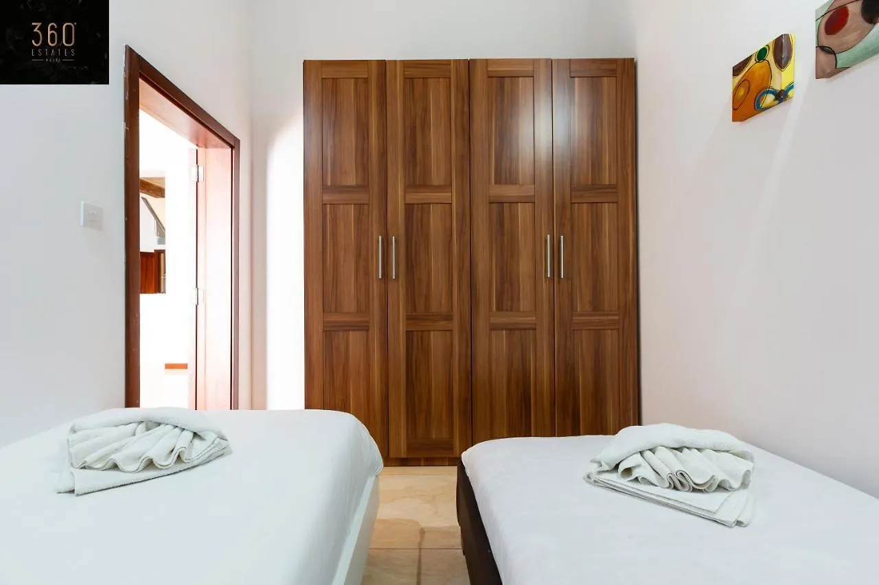 Apartment Seafront - Top Location, Top Floor With Wifi & Ac By 360 Estates Valletta Malta