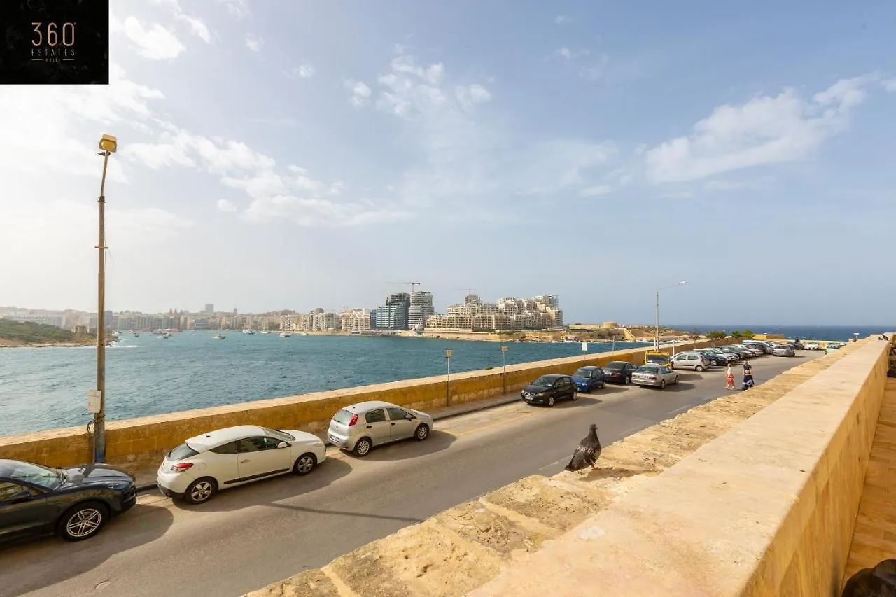 Apartment Seafront - Top Location, Top Floor With Wifi & Ac By 360 Estates Valletta
